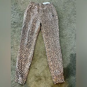 Abercrombie & Fitch Soft A&F Collection‎ Sweatpants  Cheetah XS